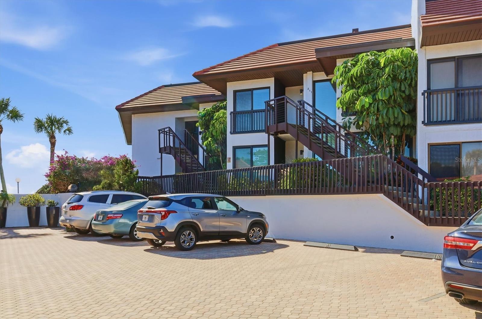 Image 34 of 53 For 5393 Gulf Of Mexico Drive 211