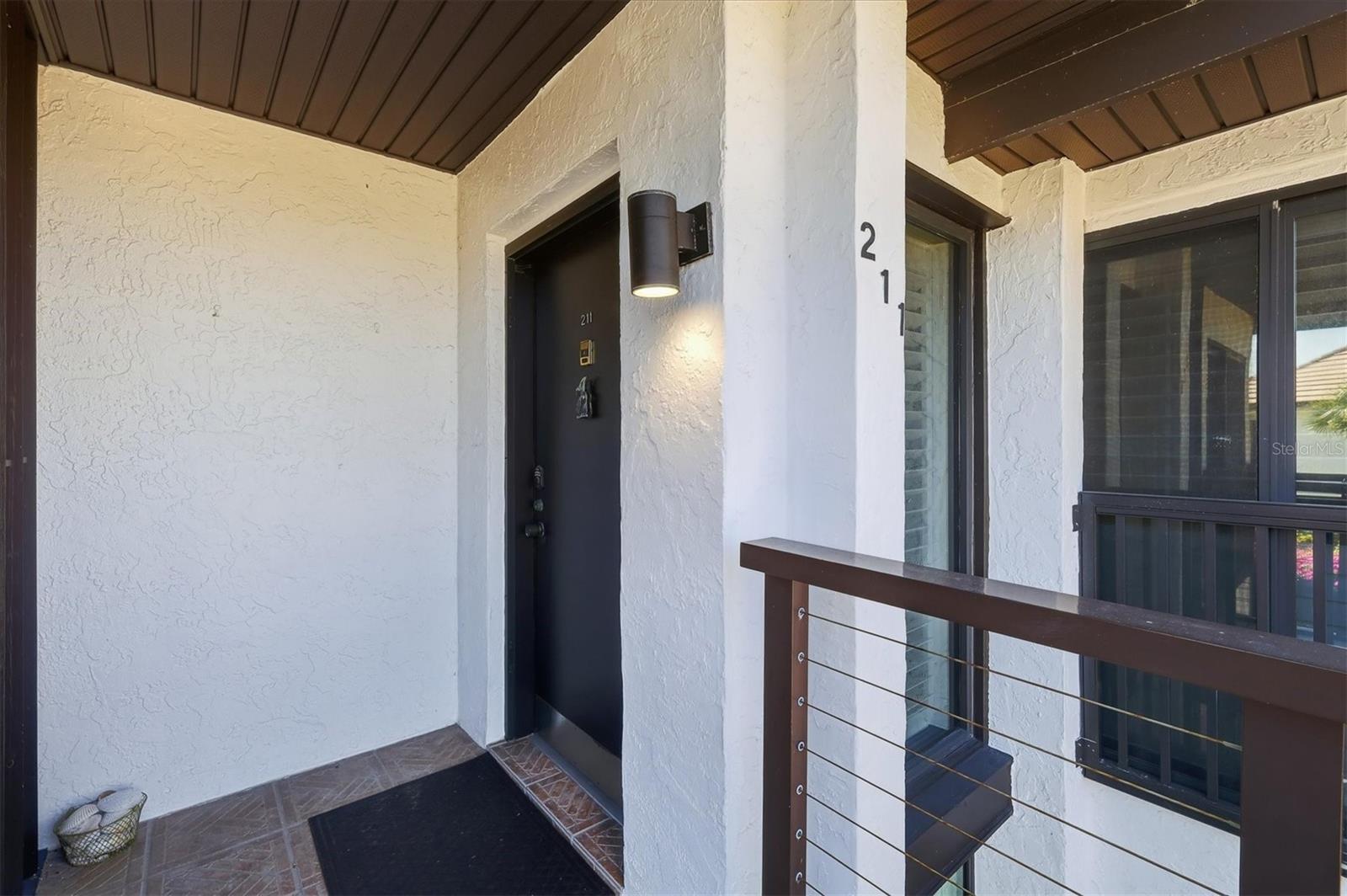 Image 4 of 53 For 5393 Gulf Of Mexico Drive 211