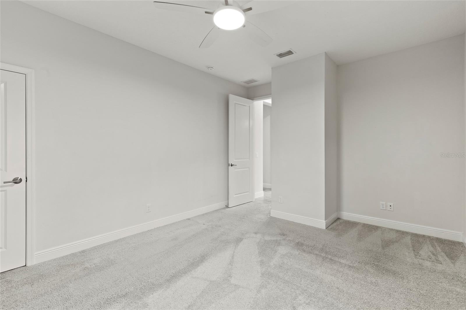 Image 18 of 47 For 9125 Warm Springs Circle