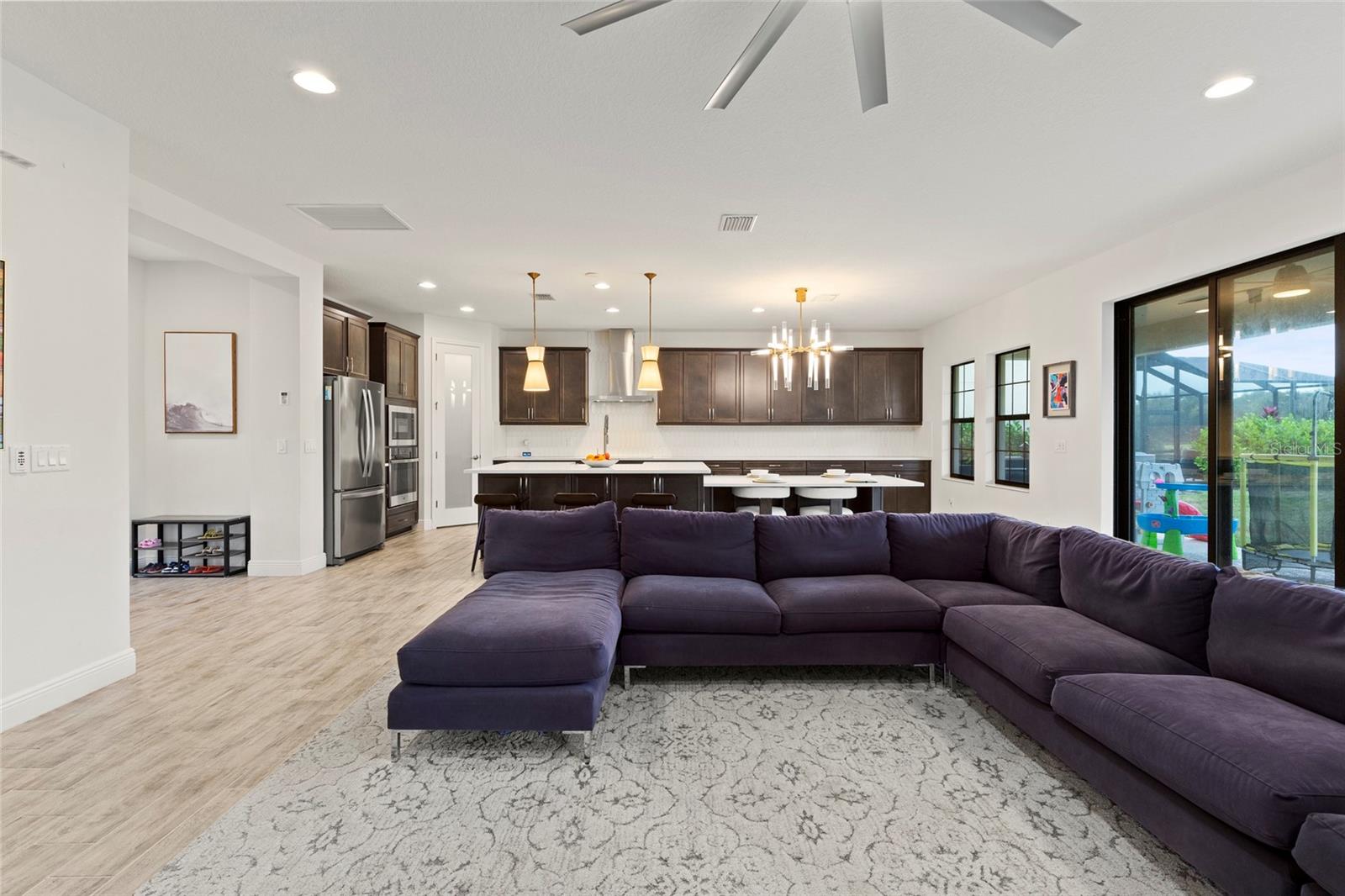 Image 4 of 47 For 9125 Warm Springs Circle