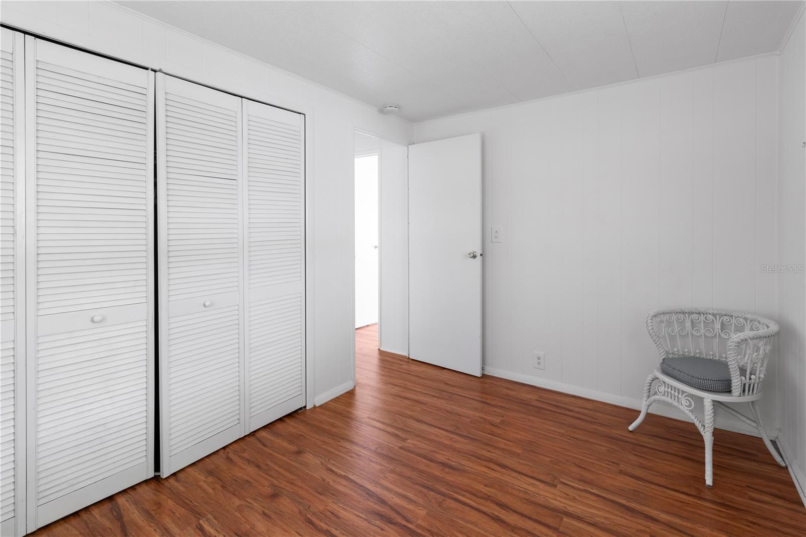 Image 22 of 44 For 2107 Palma Sola Boulevard 84