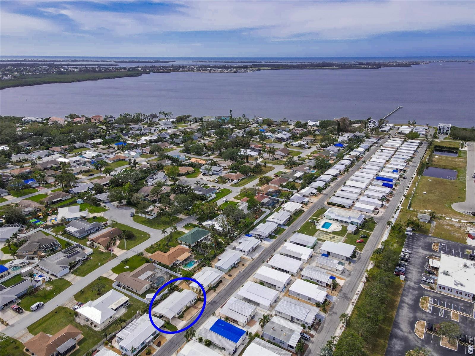 Image 41 of 44 For 2107 Palma Sola Boulevard 84