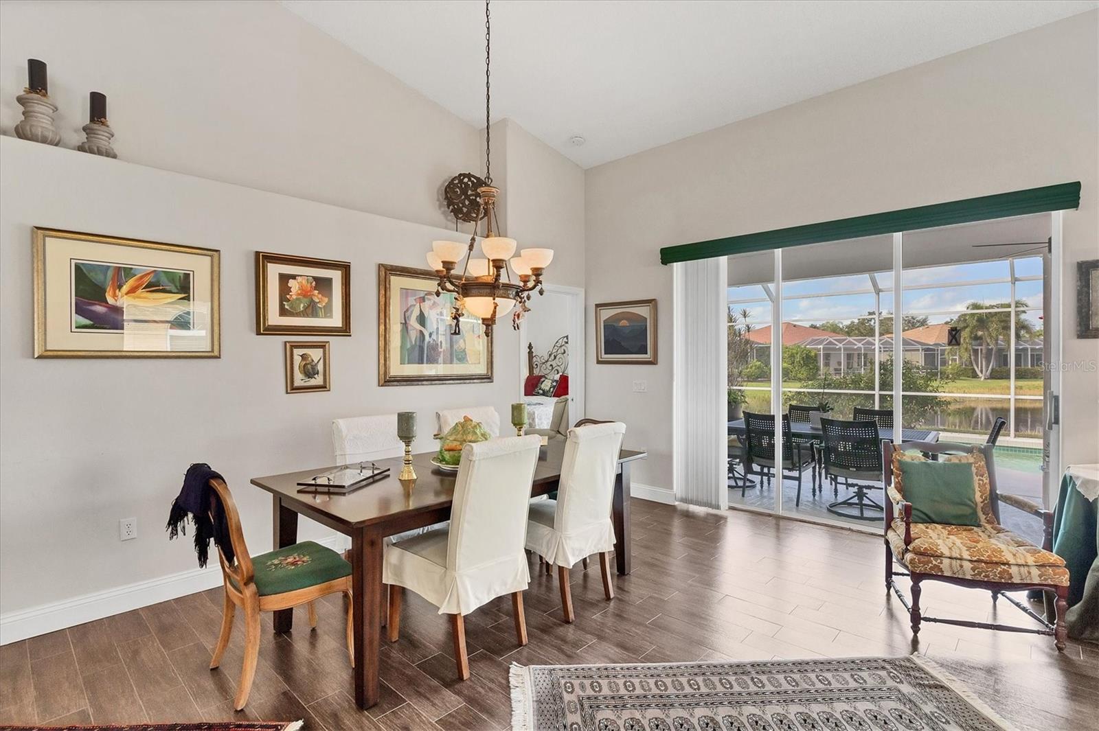 Image 11 of 73 For 8942 Olde Hickory Avenue