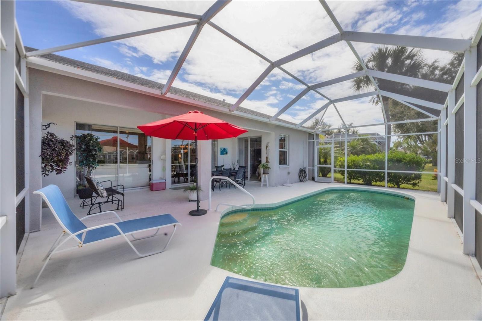 Image 33 of 73 For 8942 Olde Hickory Avenue