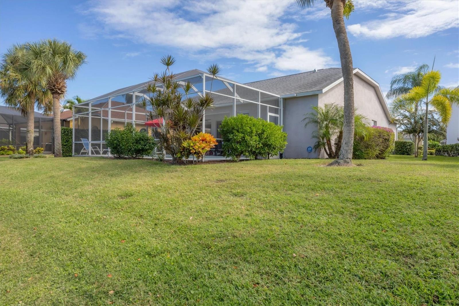 Image 34 of 73 For 8942 Olde Hickory Avenue