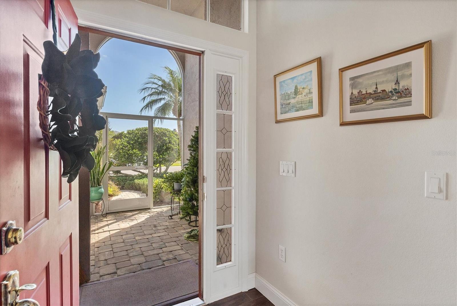 Image 7 of 73 For 8942 Olde Hickory Avenue