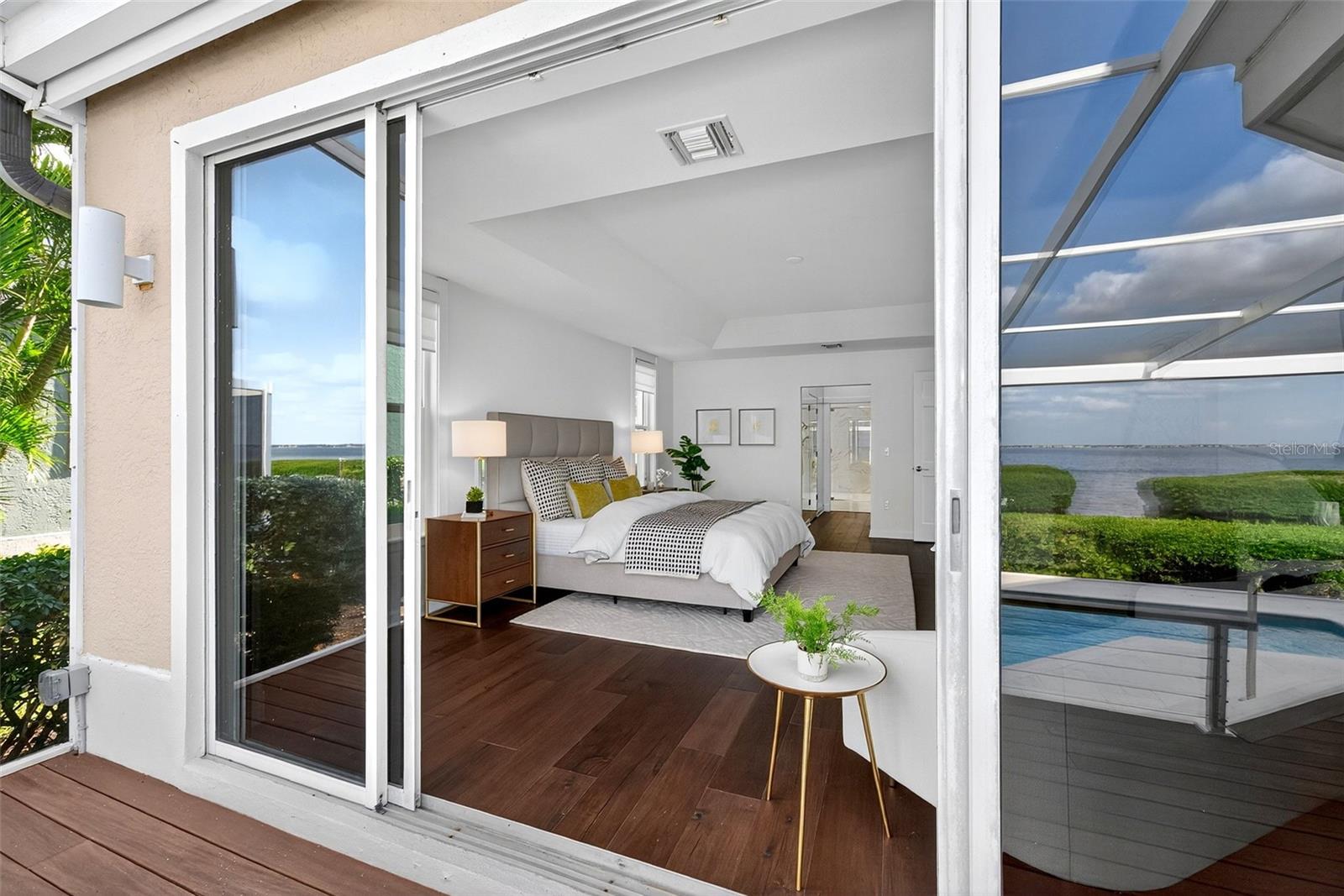 Image 32 of 82 For 3488 Mistletoe Lane