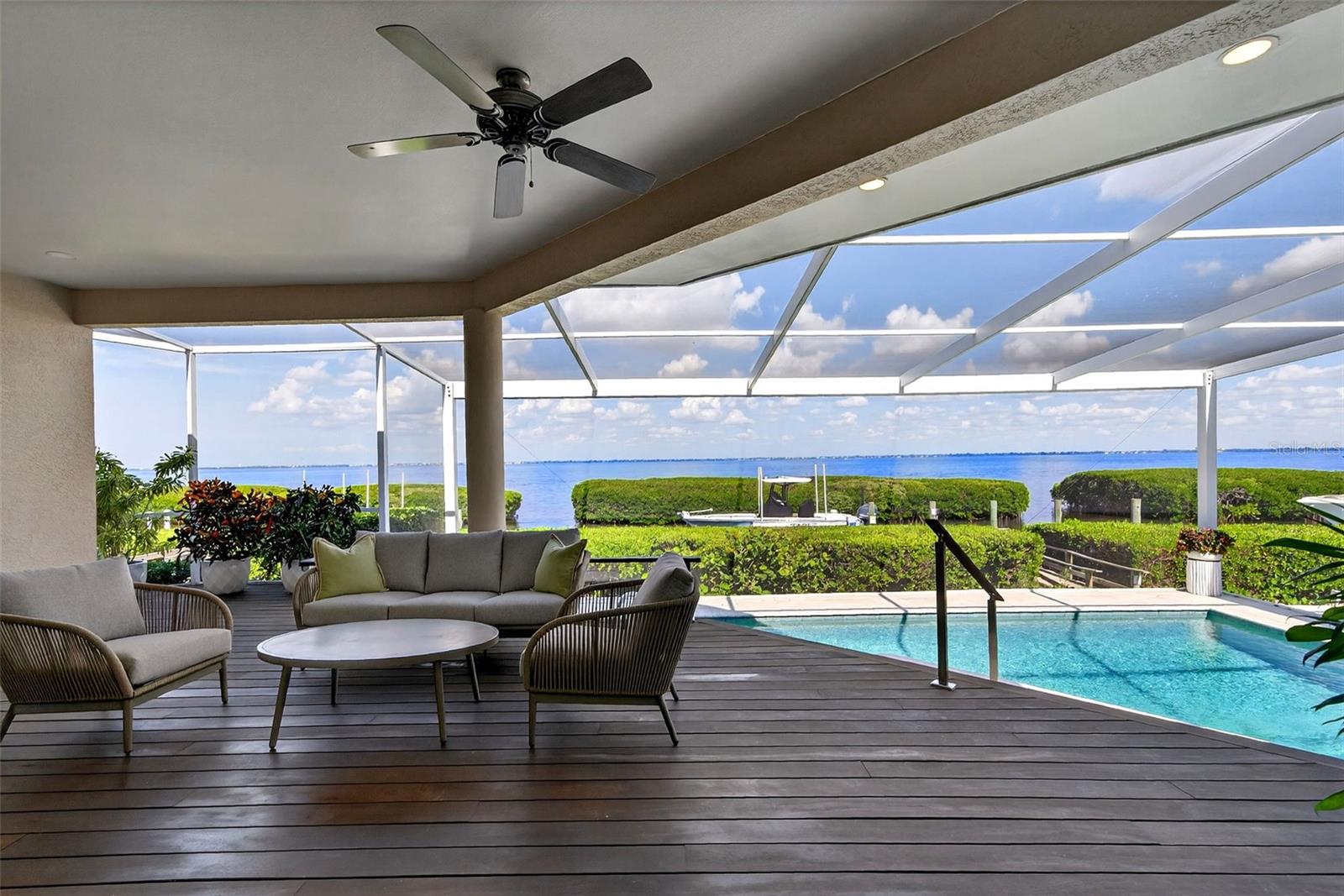 Image 51 of 82 For 3488 Mistletoe Lane