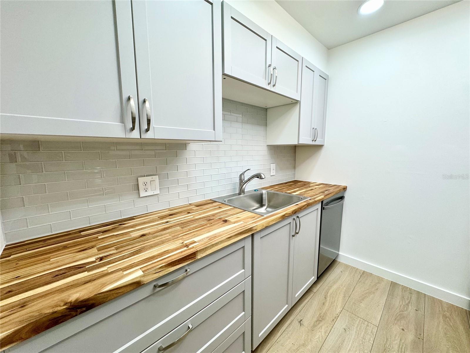 Image 9 of 48 For 9205 Tudor Drive C208