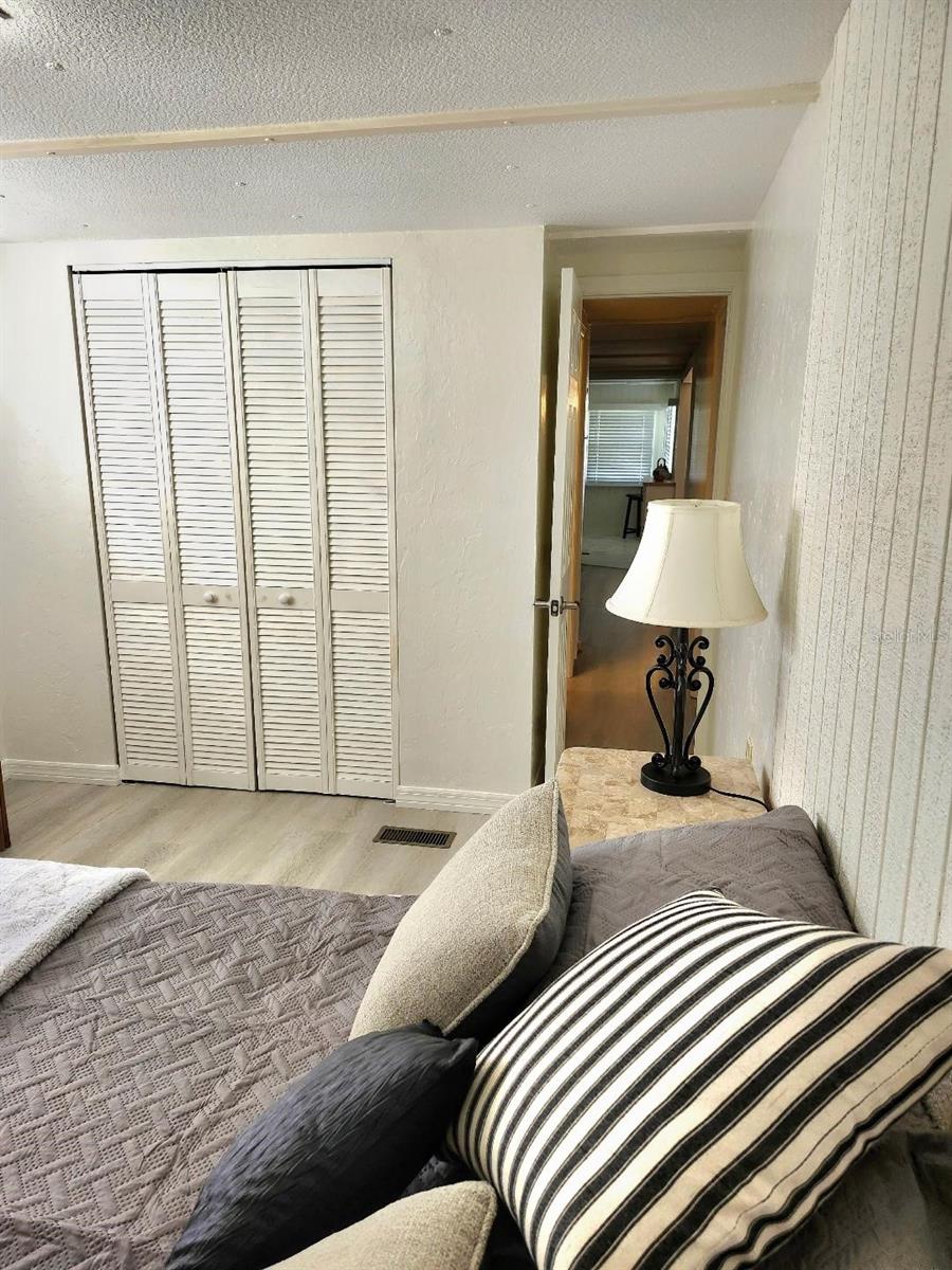 Image 20 of 48 For 6505 Kansas Street