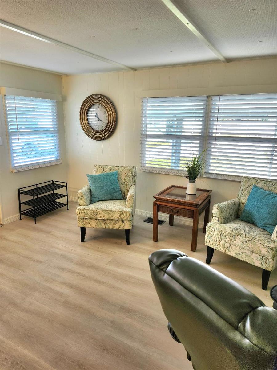 Image 3 of 48 For 6505 Kansas Street