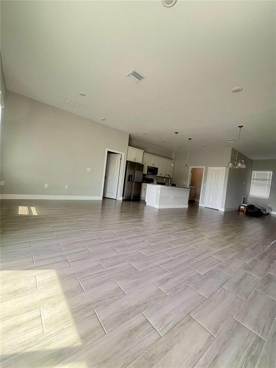 Image 5 of 27 For 17 Cleat Court