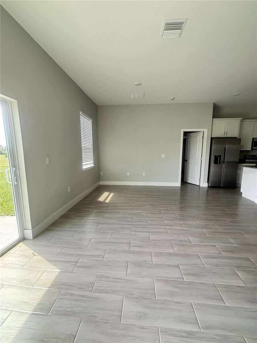 Image 7 of 27 For 17 Cleat Court