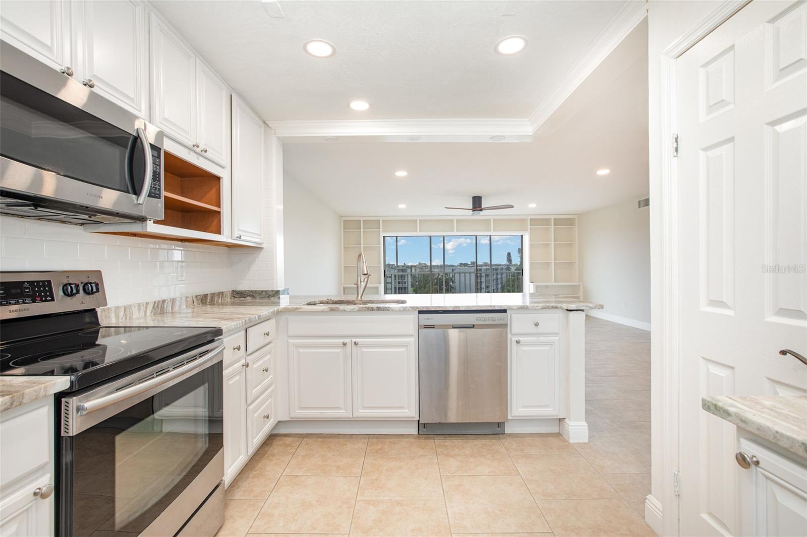 Image 12 of 36 For 4240 Ironwood Circle 601a-a