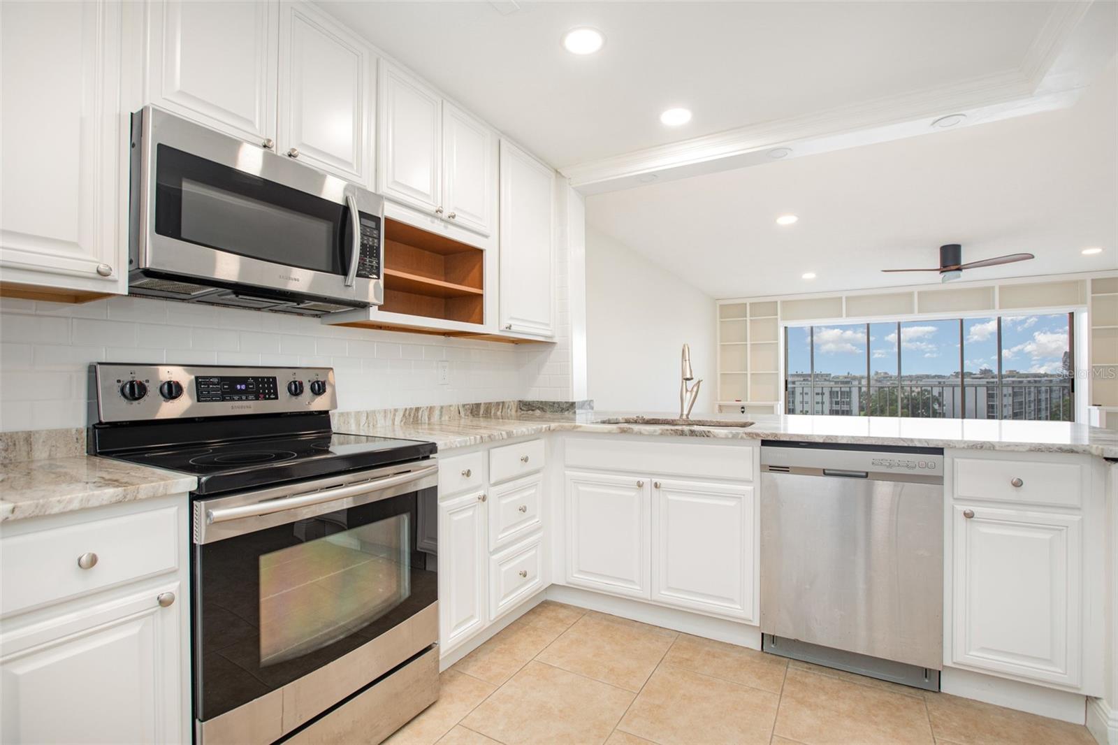 Image 13 of 36 For 4240 Ironwood Circle 601a-a