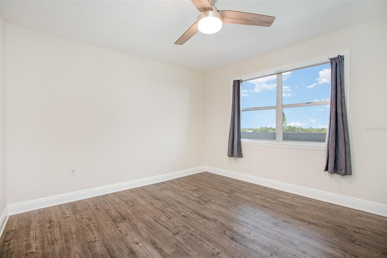 Image 16 of 36 For 4240 Ironwood Circle 601a-a