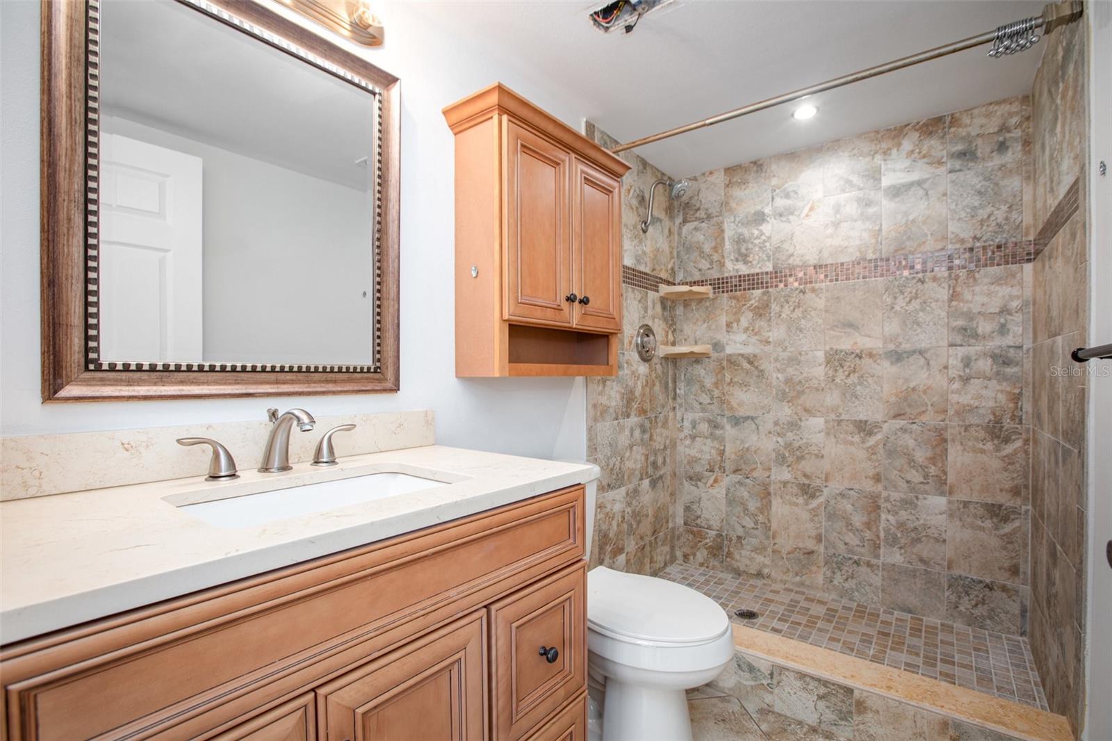 Image 20 of 36 For 4240 Ironwood Circle 601a-a