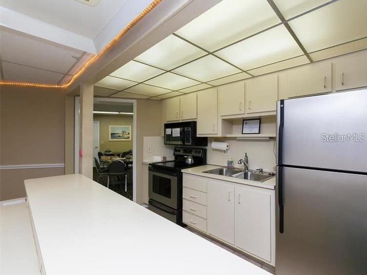 Image 29 of 36 For 4240 Ironwood Circle 601a-a