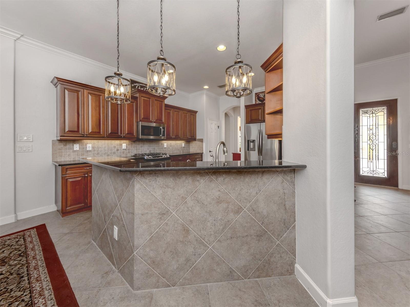 Image 18 of 64 For 262 Montelluna Drive