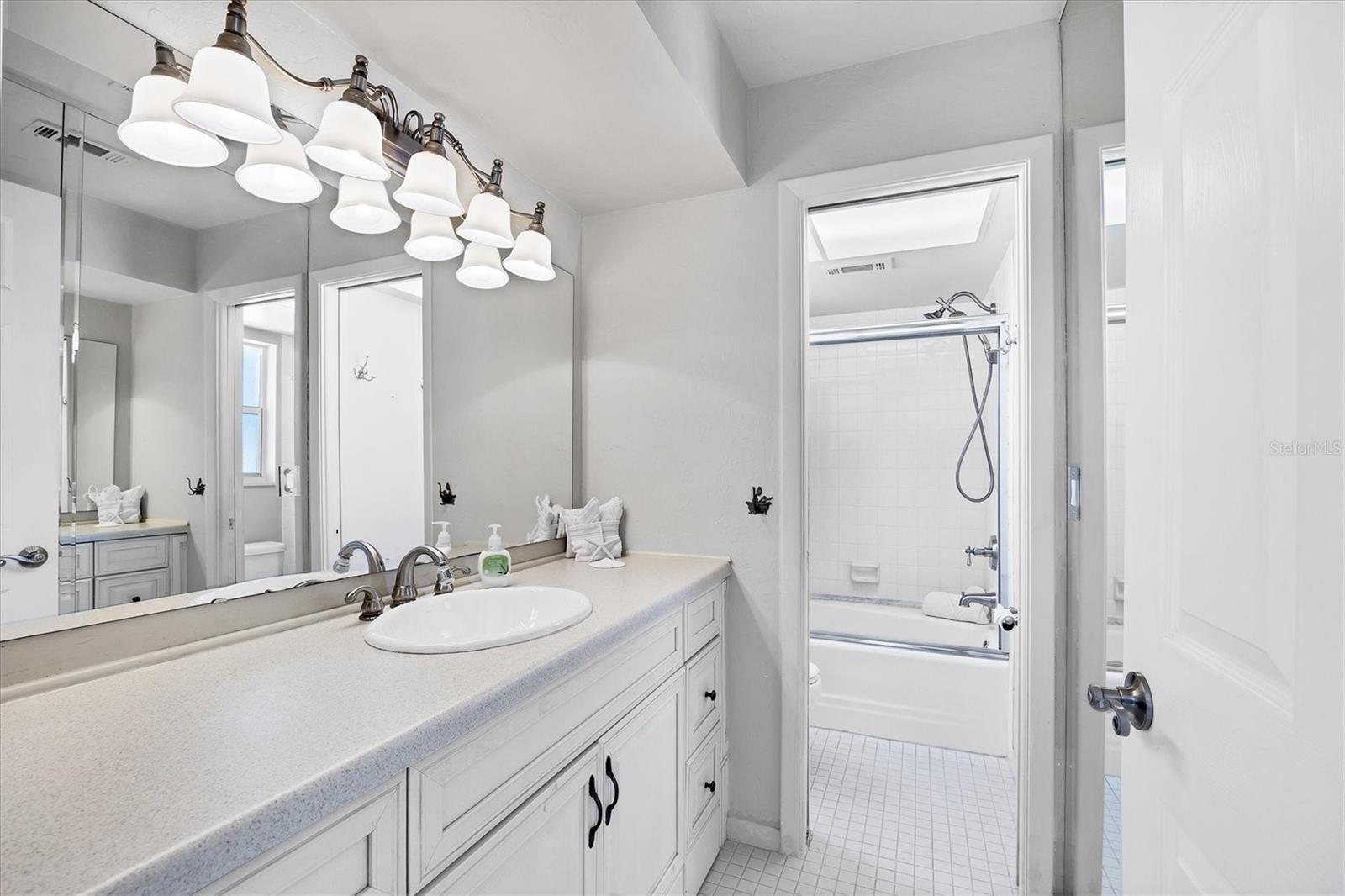 Image 23 of 43 For 2321 Goya Drive