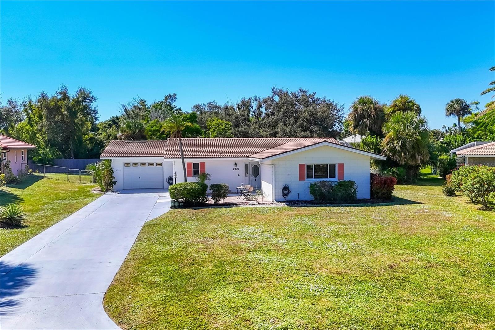 Image 3 of 43 For 2321 Goya Drive