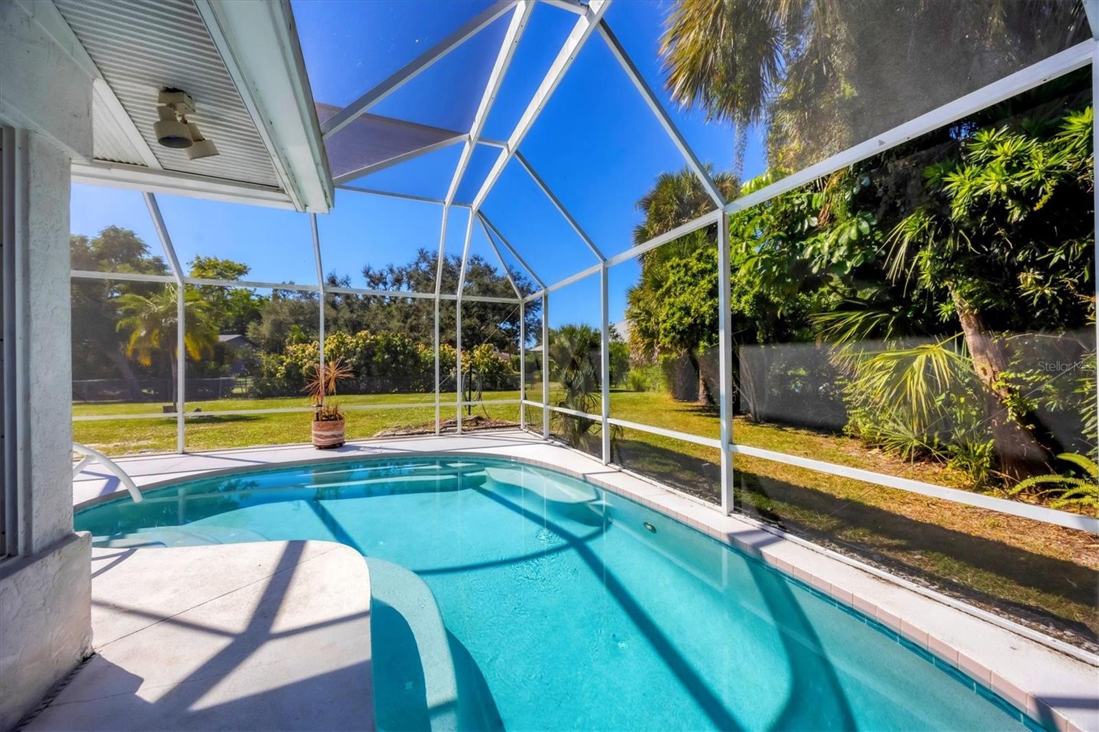 Image 32 of 43 For 2321 Goya Drive