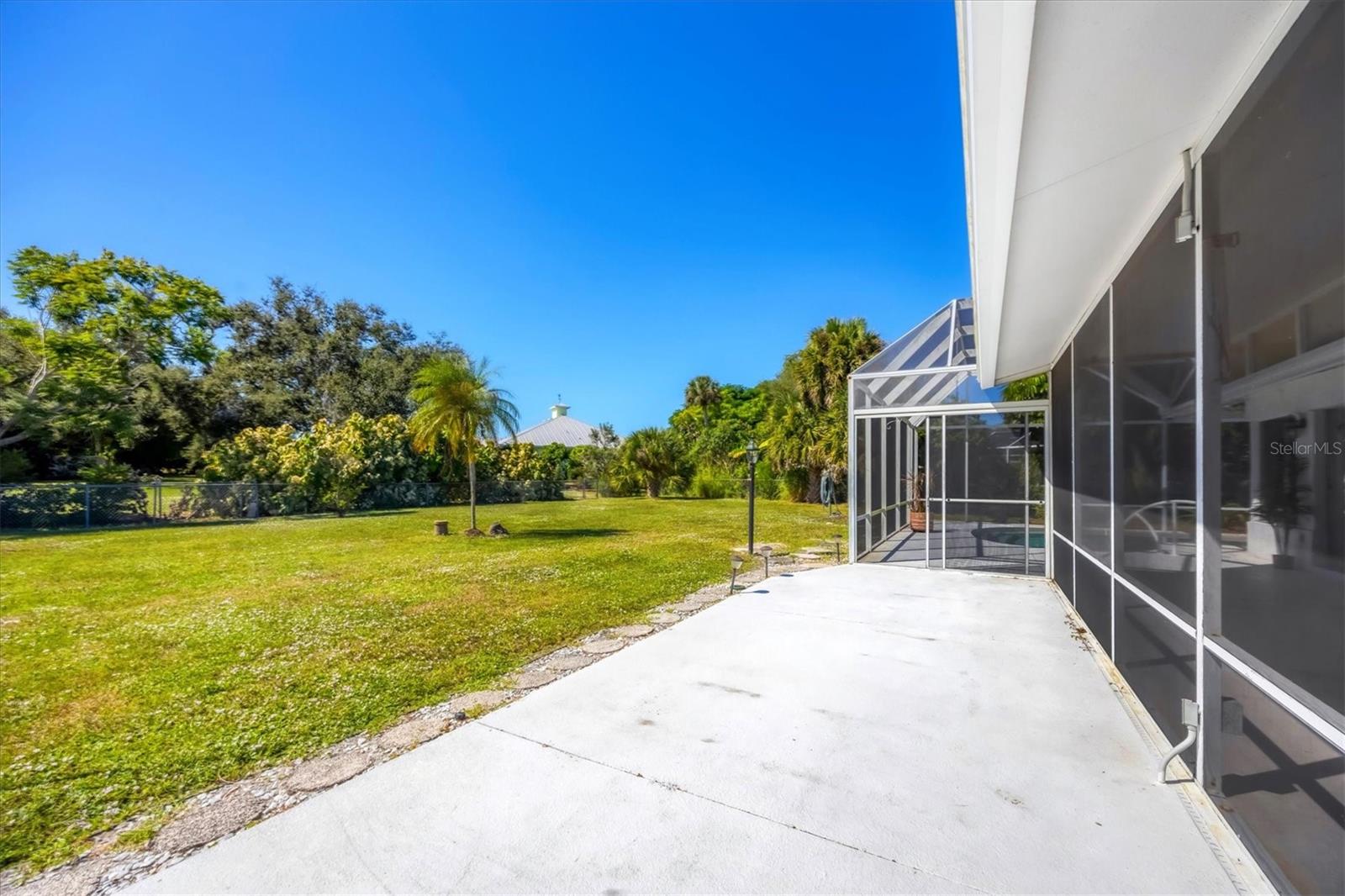 Image 34 of 43 For 2321 Goya Drive