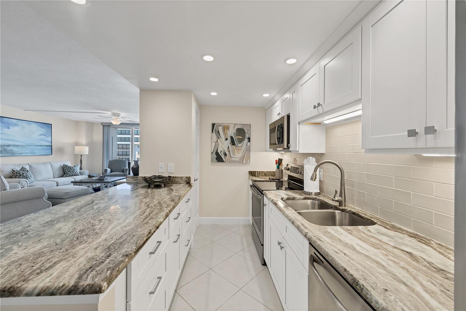 Image 13 of 46 For 1212 Benjamin Franklin Drive 508