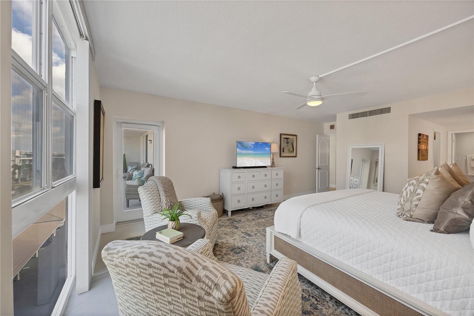 Image 21 of 46 For 1212 Benjamin Franklin Drive 508