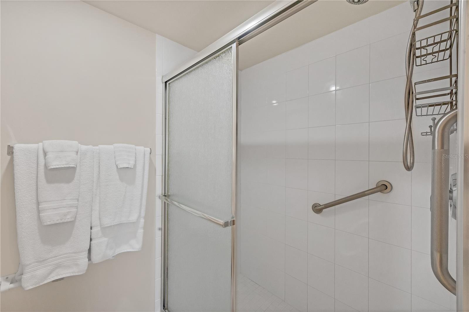 Image 23 of 46 For 1212 Benjamin Franklin Drive 508