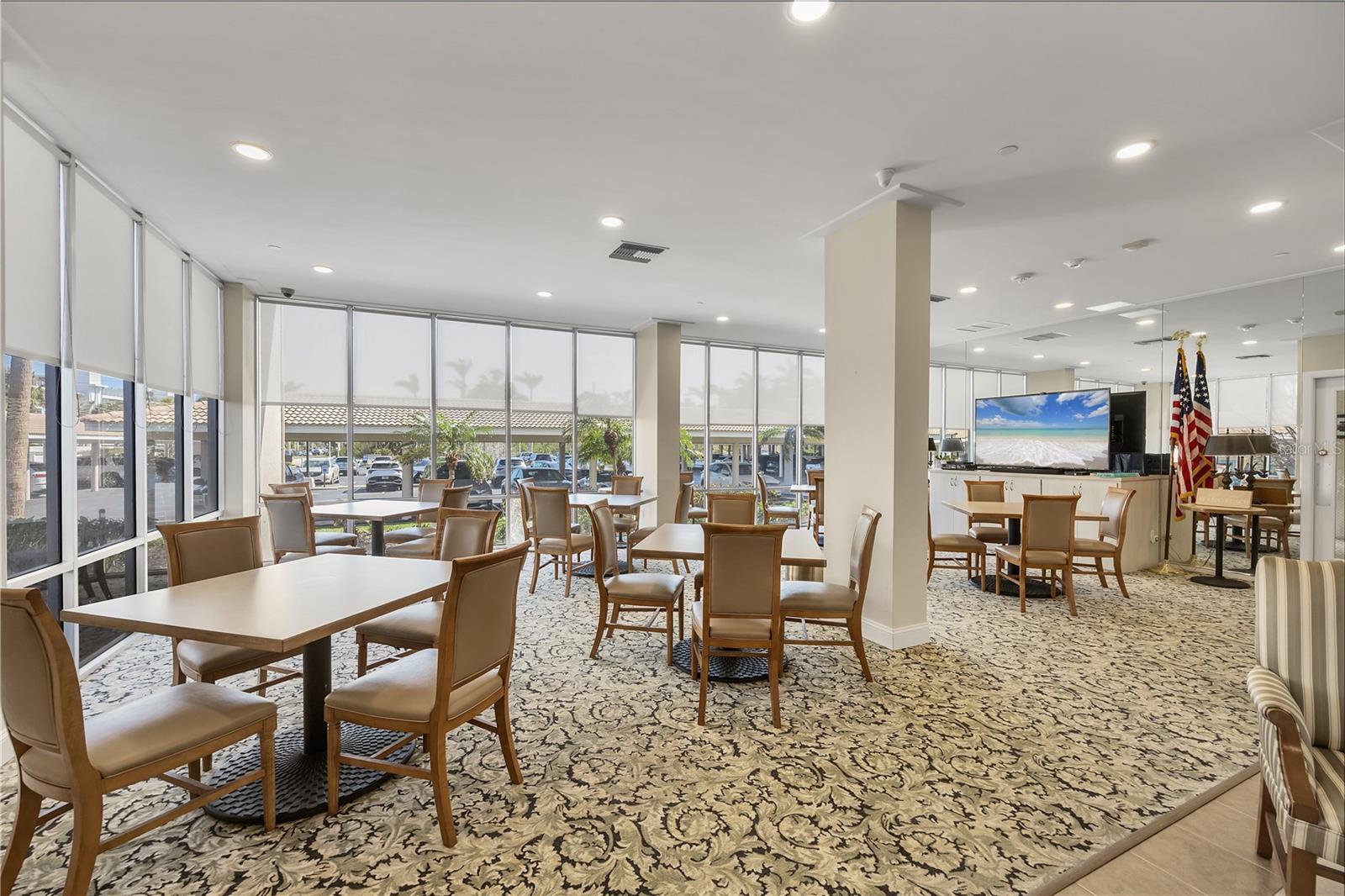 Image 31 of 46 For 1212 Benjamin Franklin Drive 508