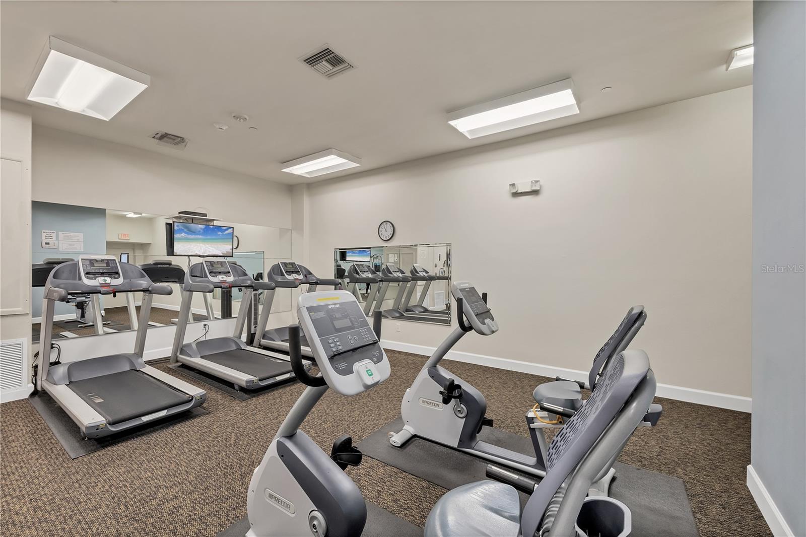 Image 33 of 46 For 1212 Benjamin Franklin Drive 508