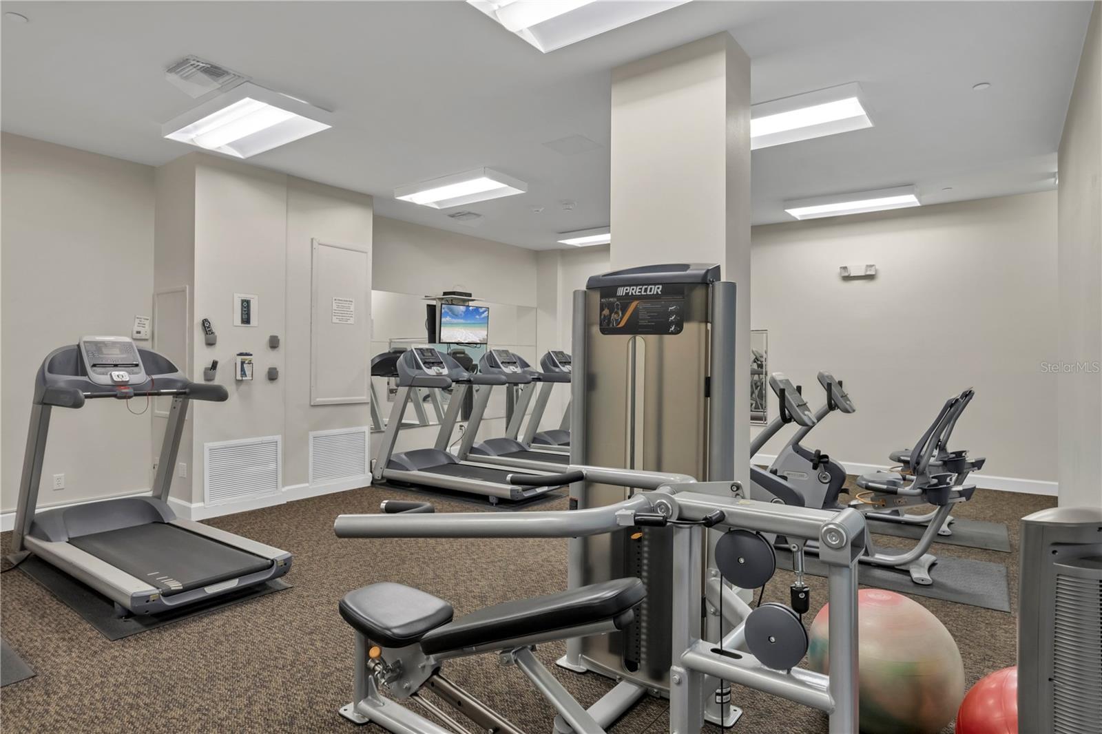 Image 34 of 46 For 1212 Benjamin Franklin Drive 508