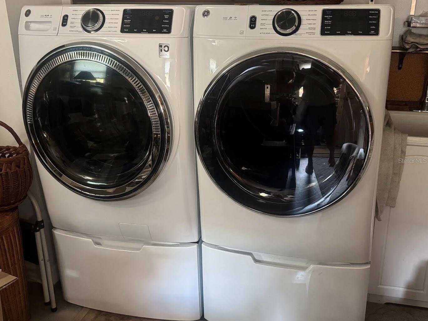 Image 6 of 12 For 2609 66th Street Circle W Na