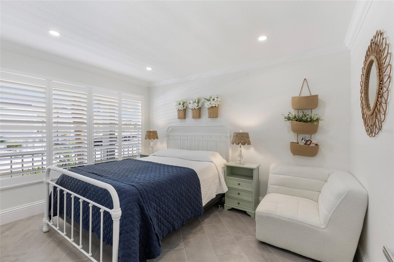 Image 21 of 48 For 4390 Exeter Drive 206