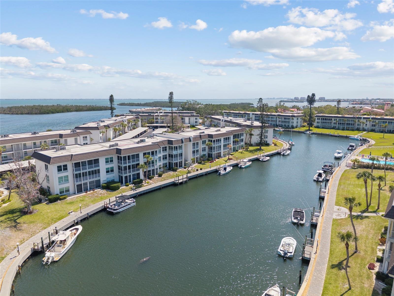 Image 39 of 48 For 4390 Exeter Drive 206