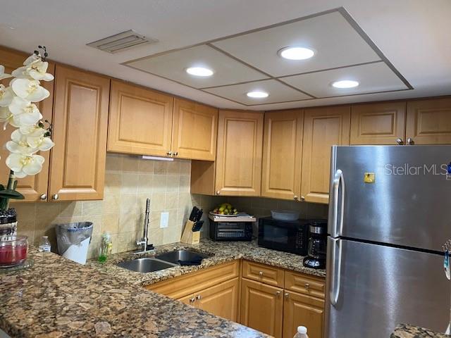 Image 6 of 24 For 4035 School Avenue A4