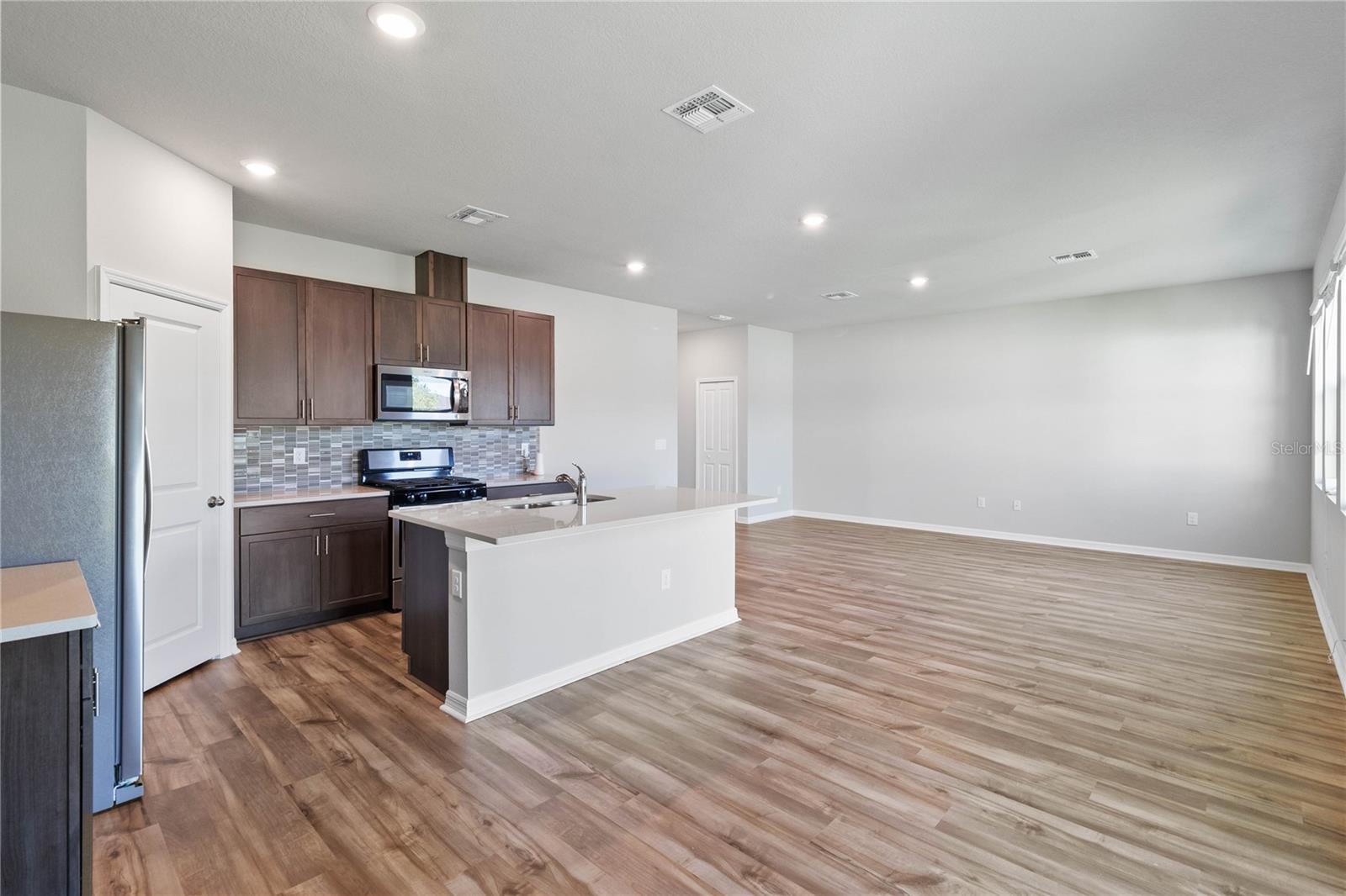 Image 10 of 31 For 5617 Bungalow Grove Court