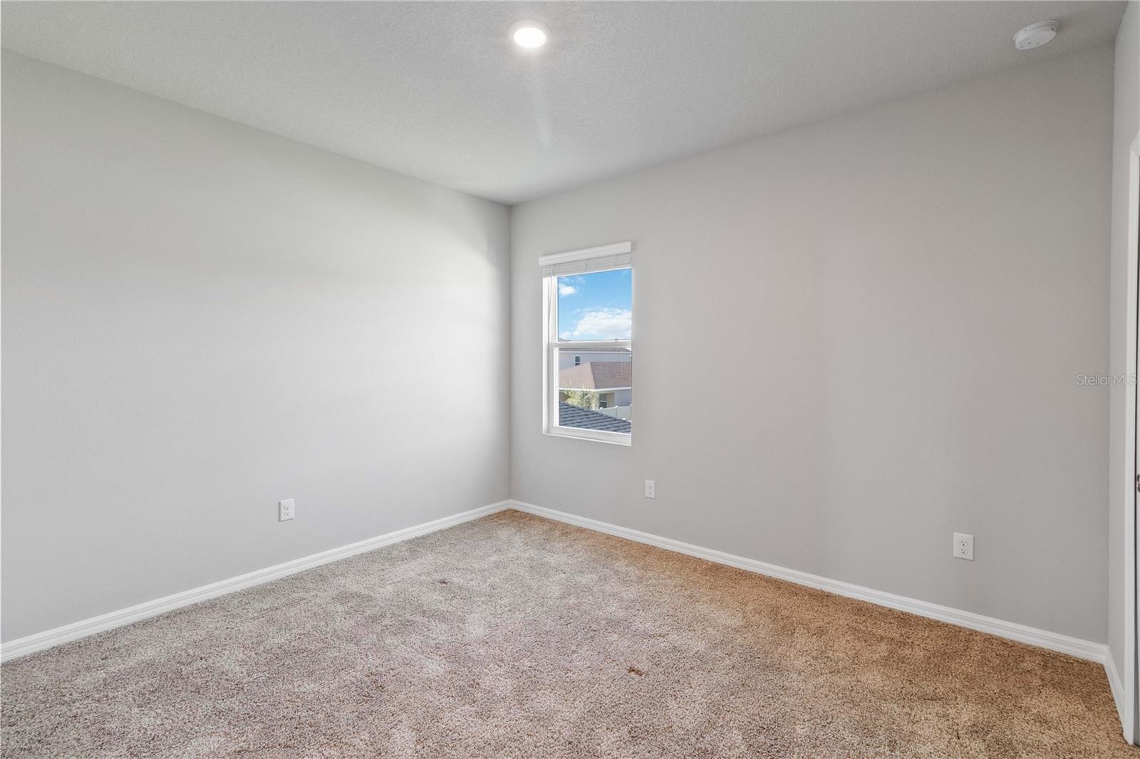 Image 19 of 31 For 5617 Bungalow Grove Court