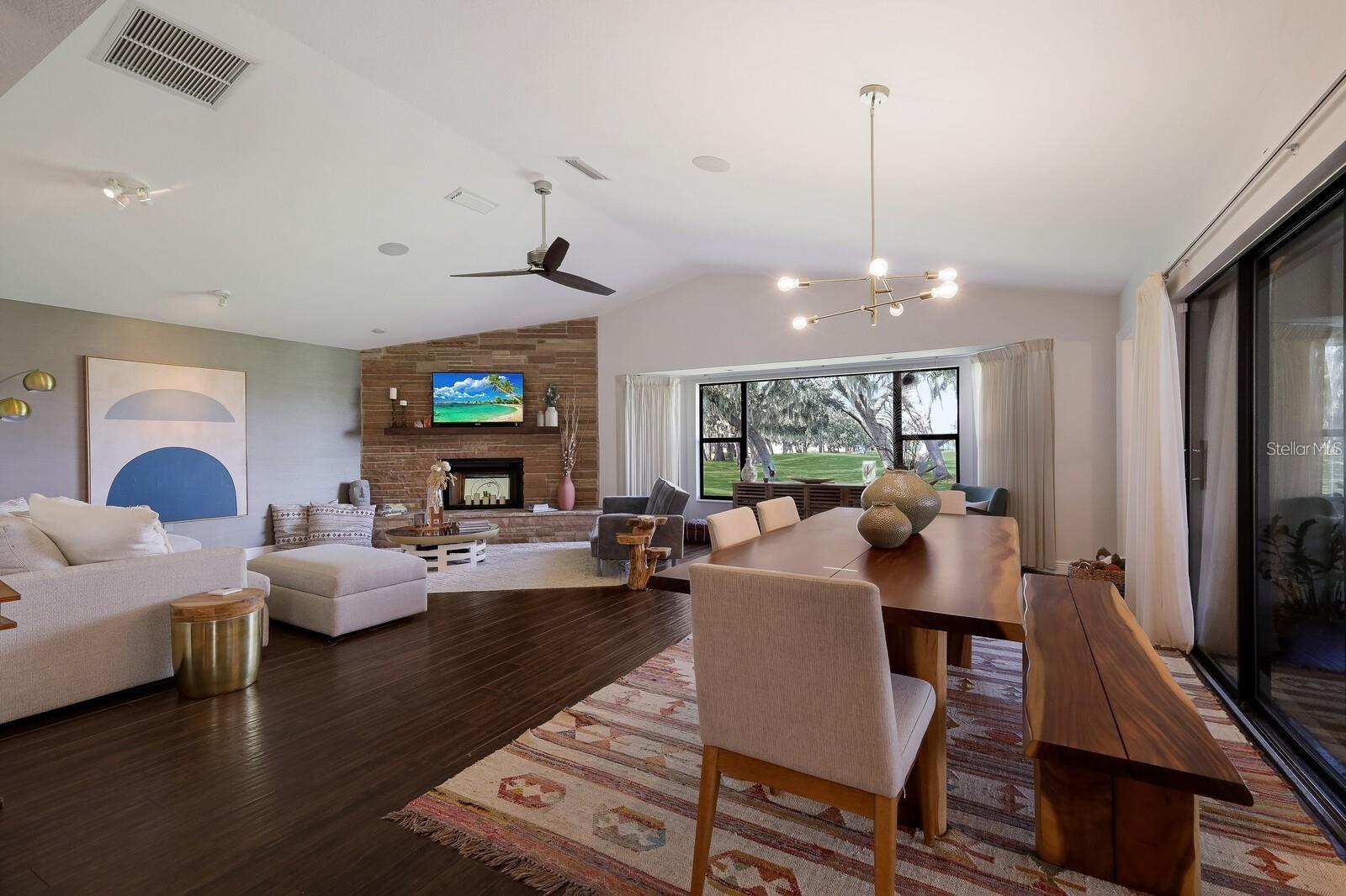 Image 5 of 30 For 3705 Torrey Pines Boulevard