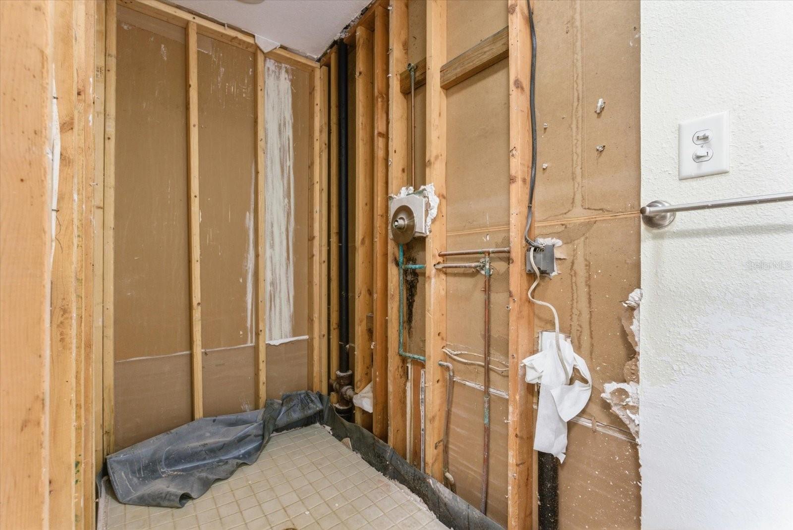 Image 28 of 49 For 229 Stratford Road