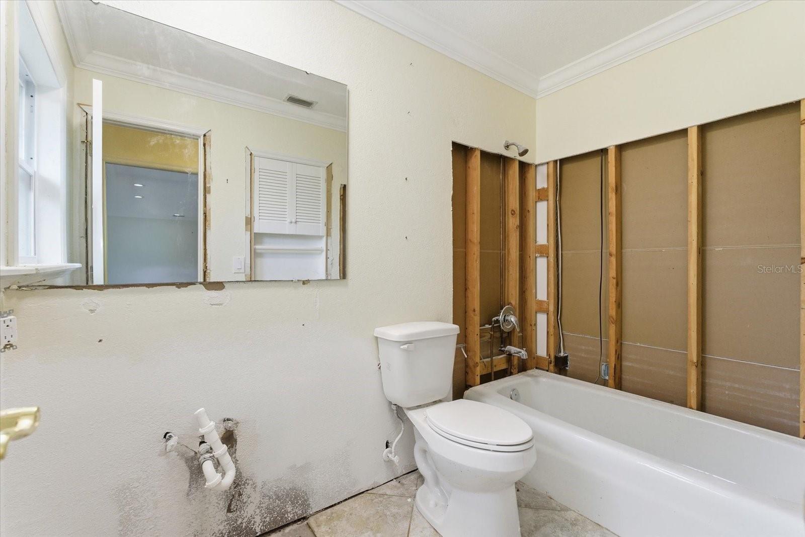 Image 30 of 49 For 229 Stratford Road