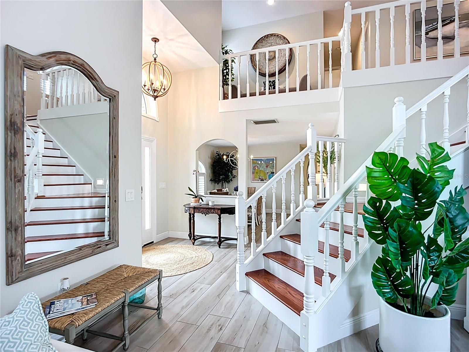 Image 23 of 90 For 620 North Point Drive