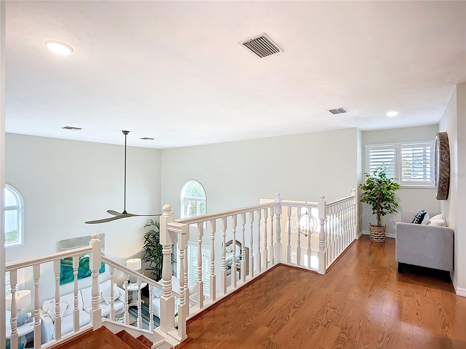 Image 26 of 90 For 620 North Point Drive