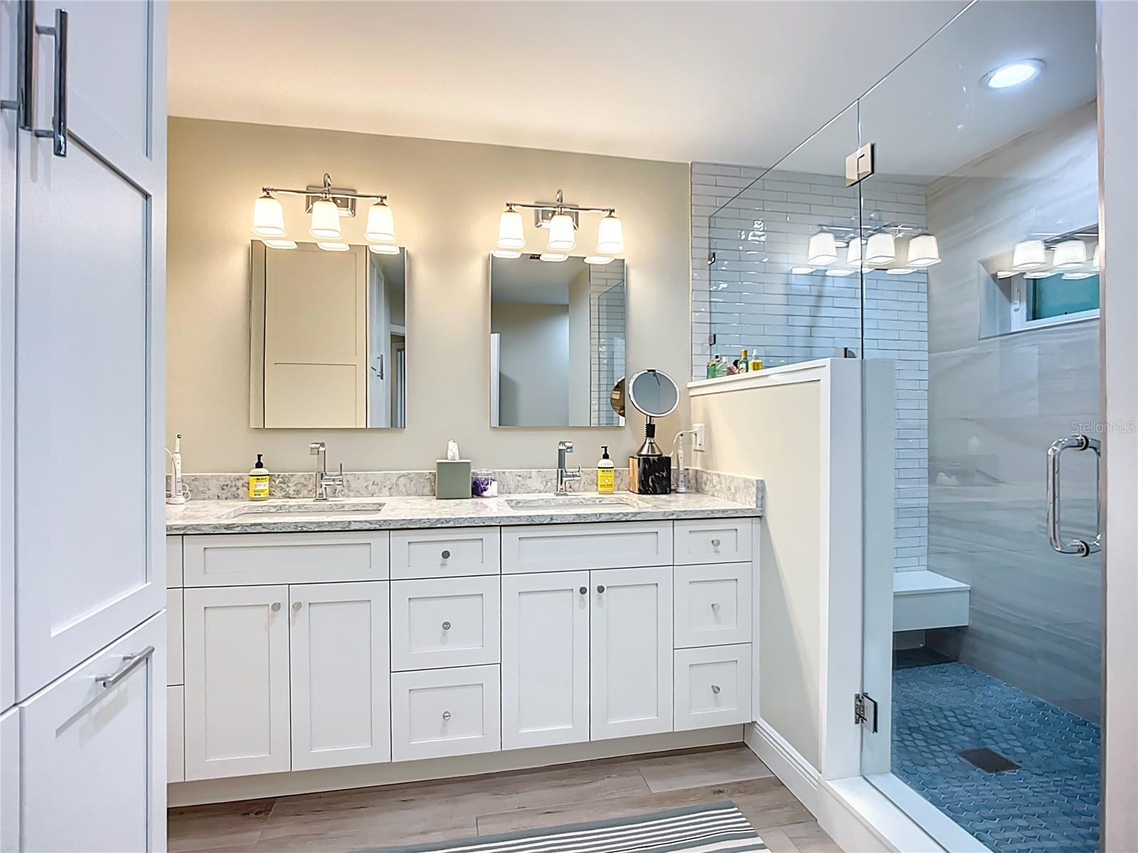 Image 31 of 90 For 620 North Point Drive