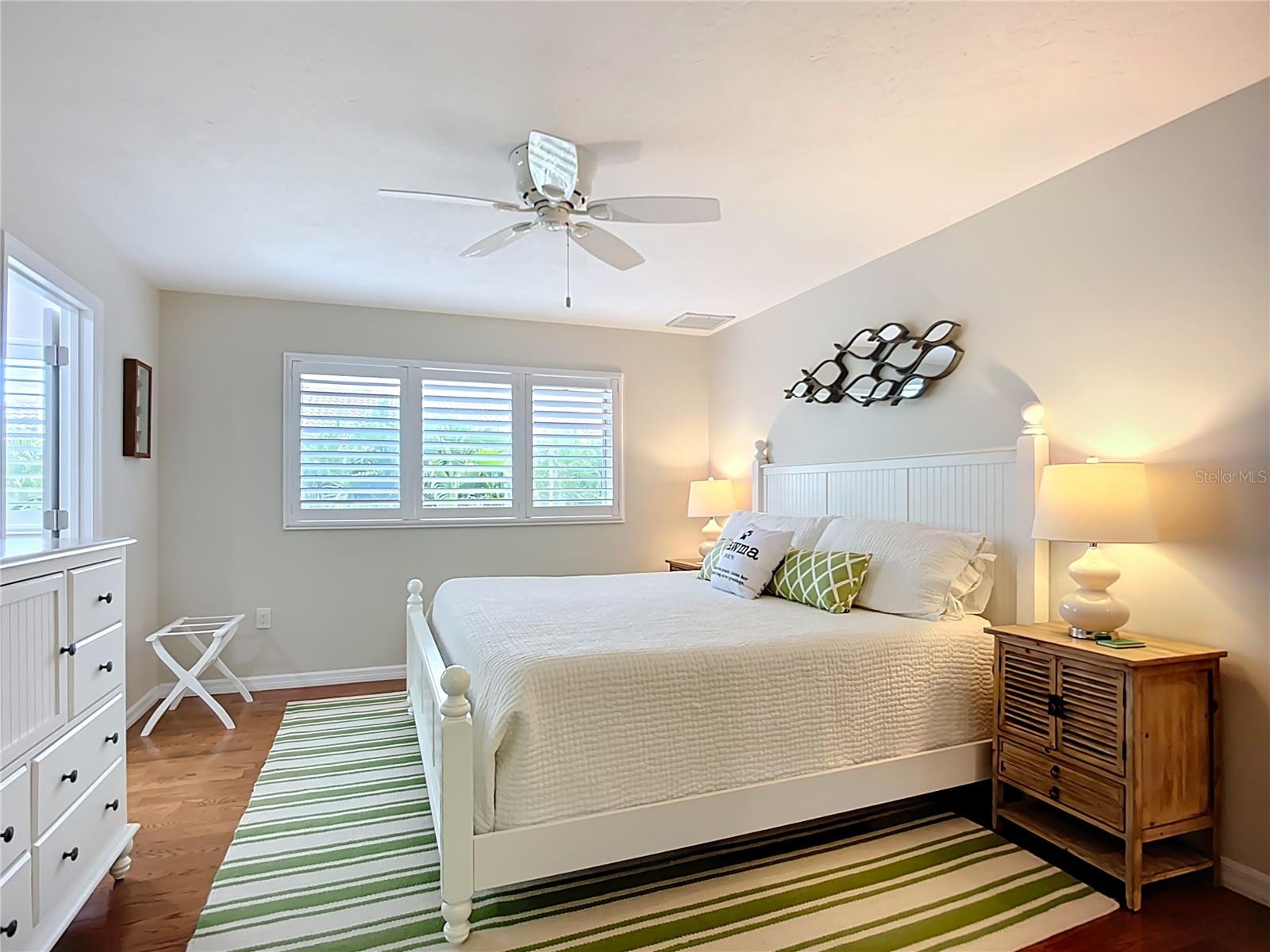 Image 36 of 90 For 620 North Point Drive