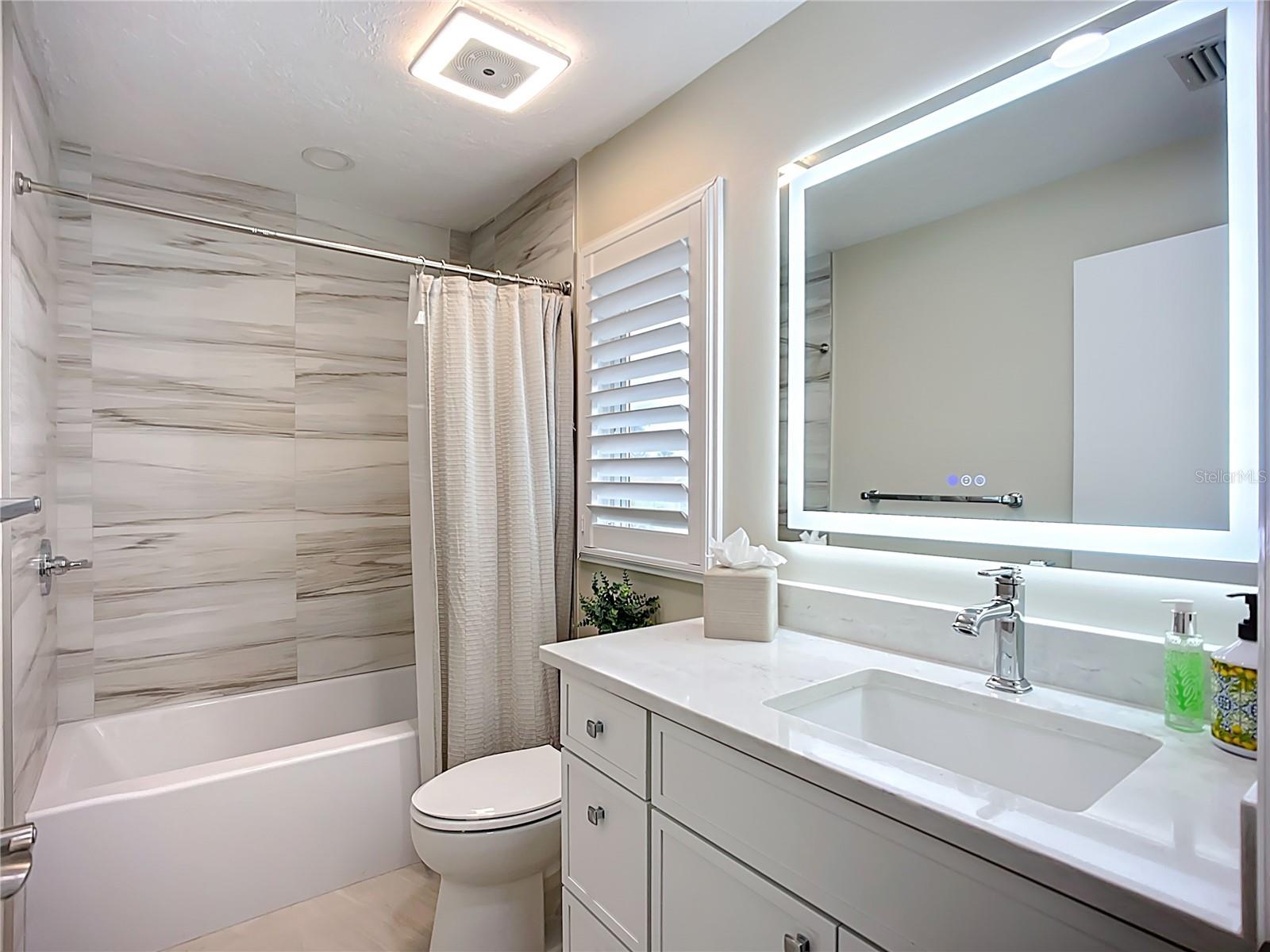 Image 42 of 90 For 620 North Point Drive