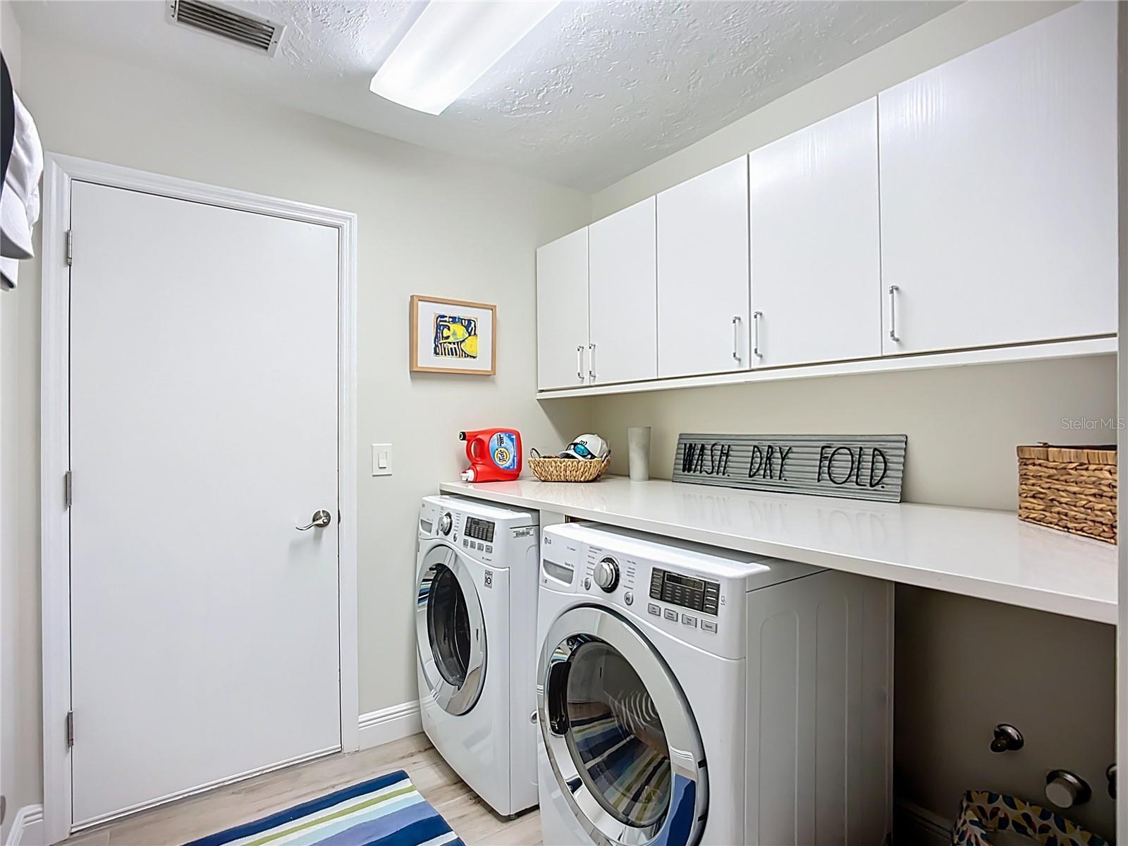 Image 44 of 90 For 620 North Point Drive