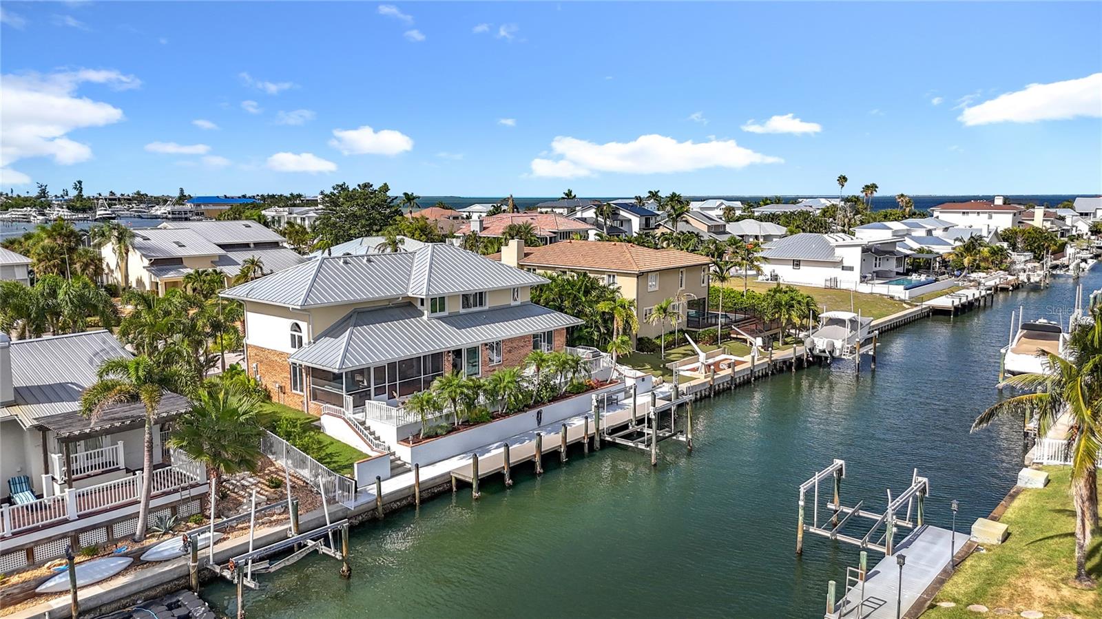 Image 59 of 90 For 620 North Point Drive