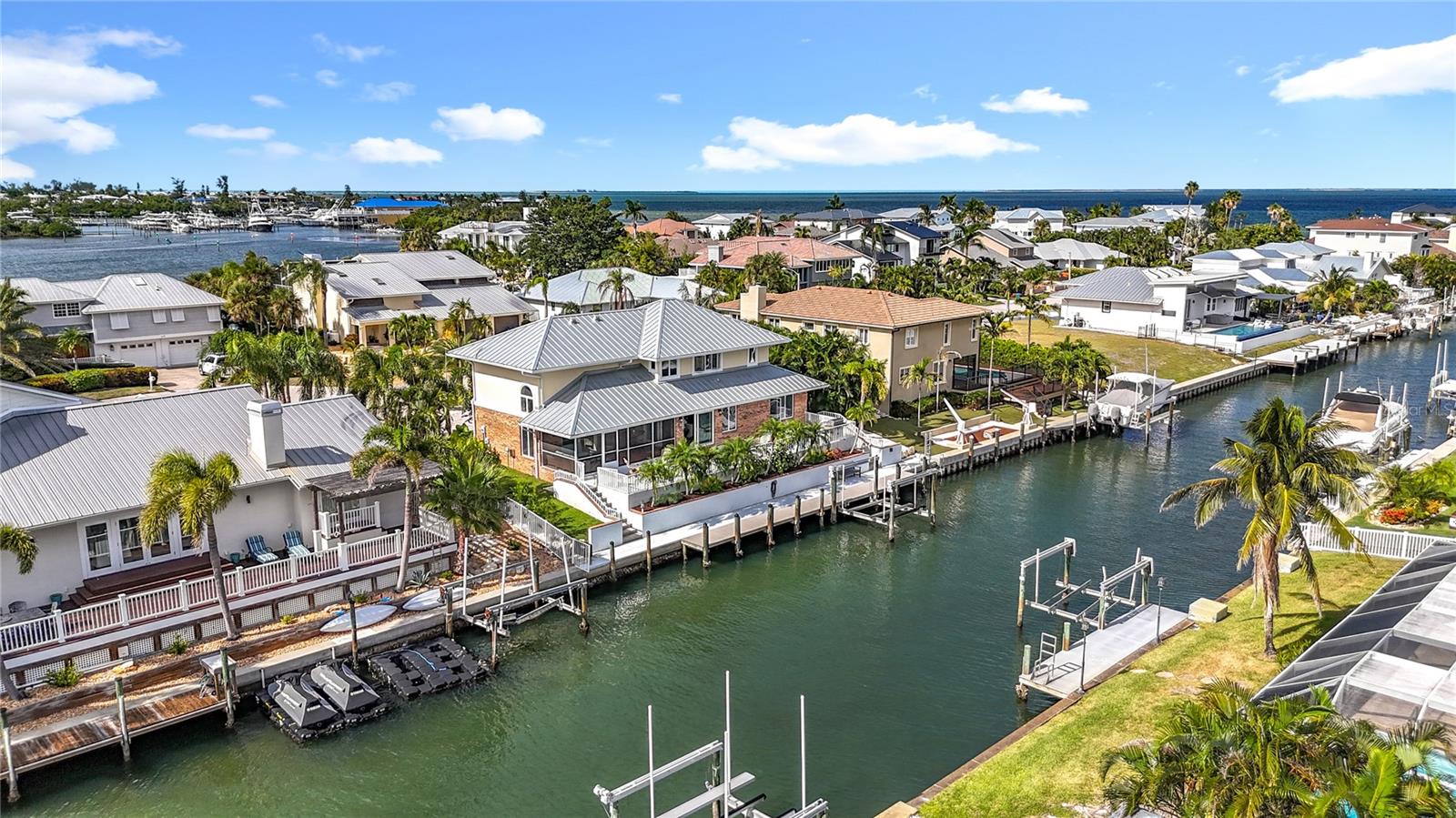 Image 60 of 90 For 620 North Point Drive